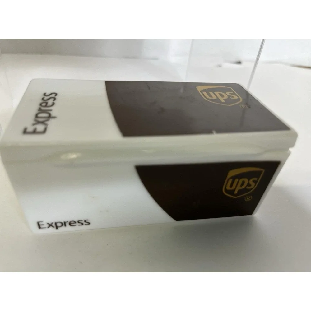 Radio‎ Flyer UPS Express Plastic Storage Boxes Trinkets 2 Pc w Lids